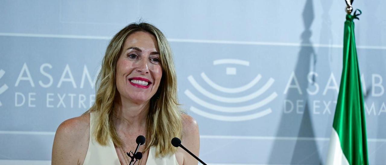 María Guardiola en una comparecencia de prensa en la Asamblea.