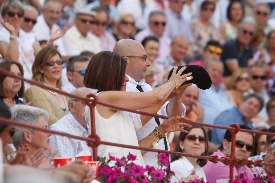 Toros en San Pedro: Cayetano, por la puerta grande