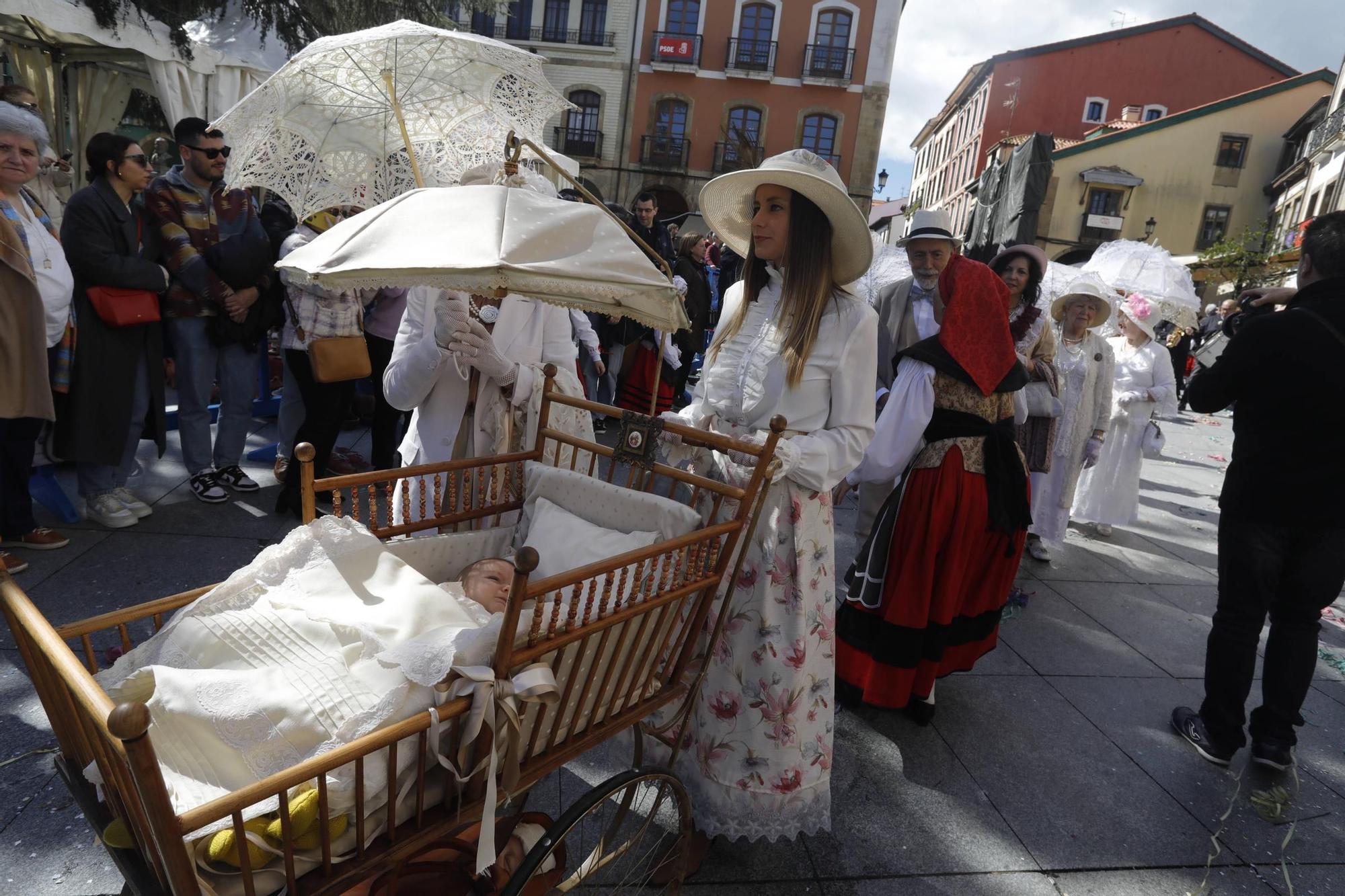 EN IMÁGENES: el inicio de las fiestas del Bollo 2024 en Avilés