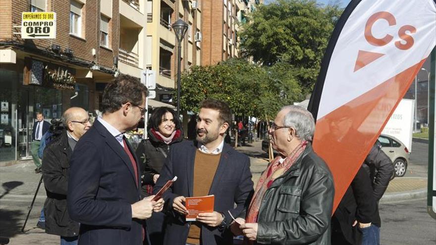 C’s pide que se cumpla el Plan de Comercio y critica la presión fiscal en barrios