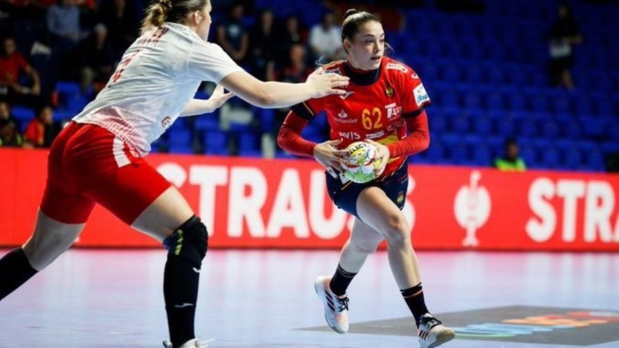 Paula Arcos en el Europeo de balonmano.