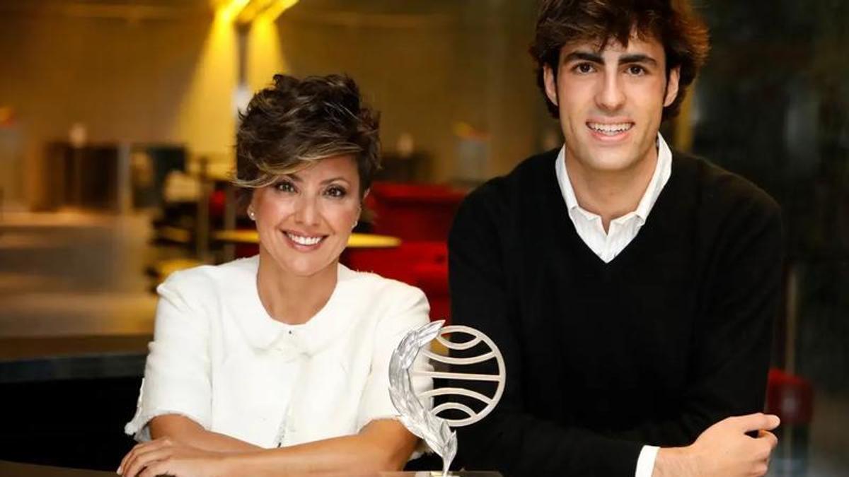 Sonsoles Ónega y Alonso Goizueta, ganadora y finalista del Premio Planeta 2023.