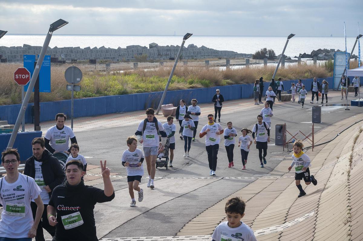 Barcelona corre contra el cáncer en el Fòrum