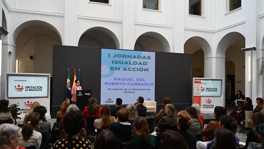 Más de un 60% de encuestados consideran que existe igualdad entre mujeres y hombres