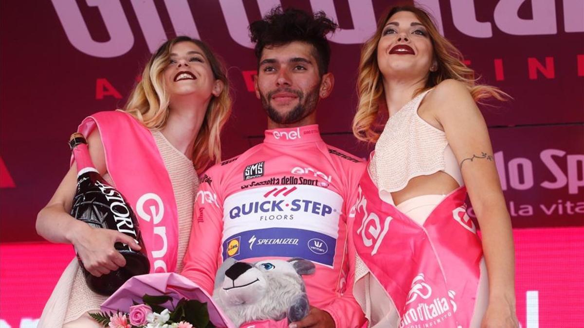 Gaviria, en el podio del Giro'2017 de Cagliari
