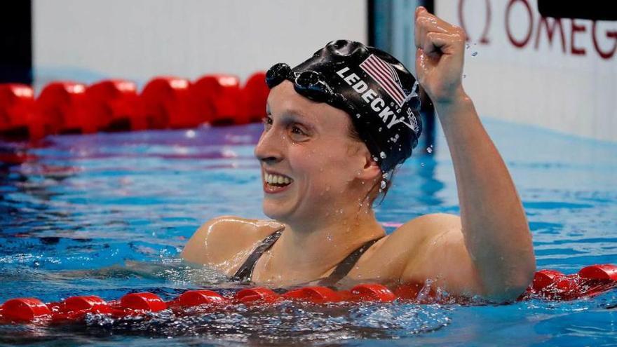 Ledecky, tras batir el récord del mundo en la final de los 800 libres en los Juegos de Río de Janeiro.