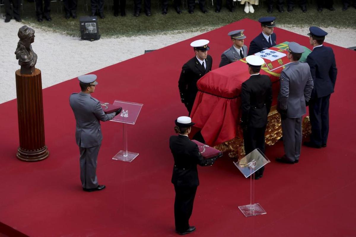 Portugal dice "hasta siempre" a Mário Soares