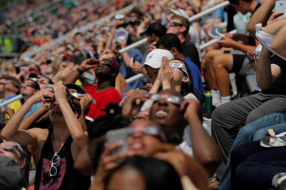 Las espectaculares imagen del eclipse de sol en Estados Unidos