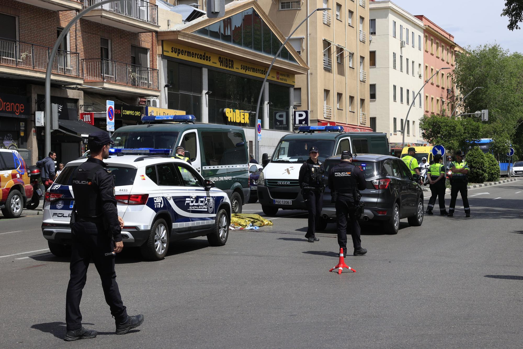 Moren dues persones a Madrid atropellades per un vehicle