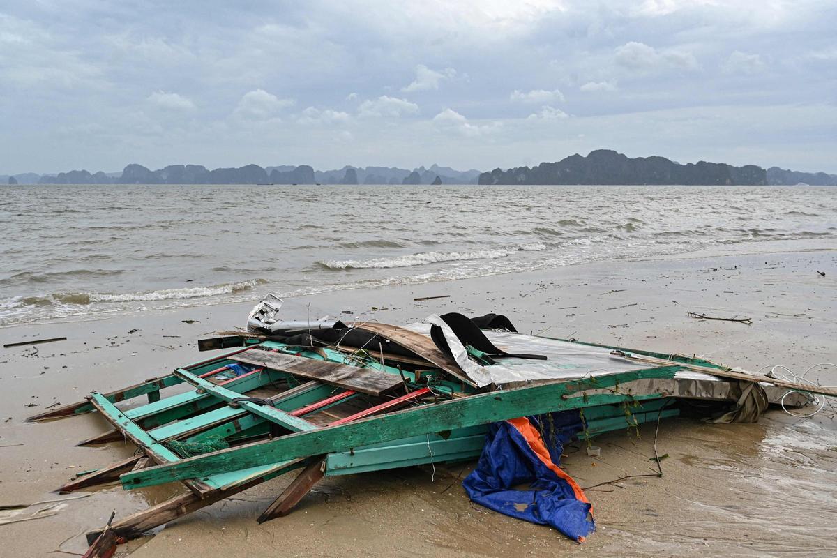 El súper tifón Yagi azota el norte de Vietnam