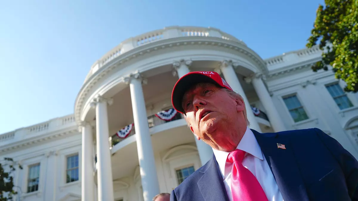 La UE y EEUU avanzan hacia un "principio de acuerdo" tras una llamada entre Trump y Von der Leyen