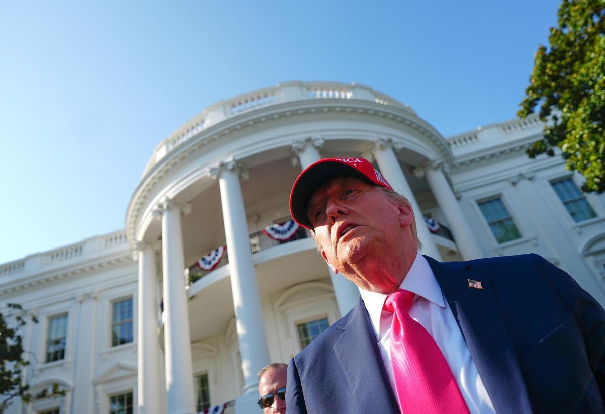 La UE i els EUA avancen cap a un «principi d’acord» després d’una trucada entre Trump i Von der Leyen La UE i els EUA avancen cap a un «principi d’acord» després d’una trucada entre Trump i Von der Leyen