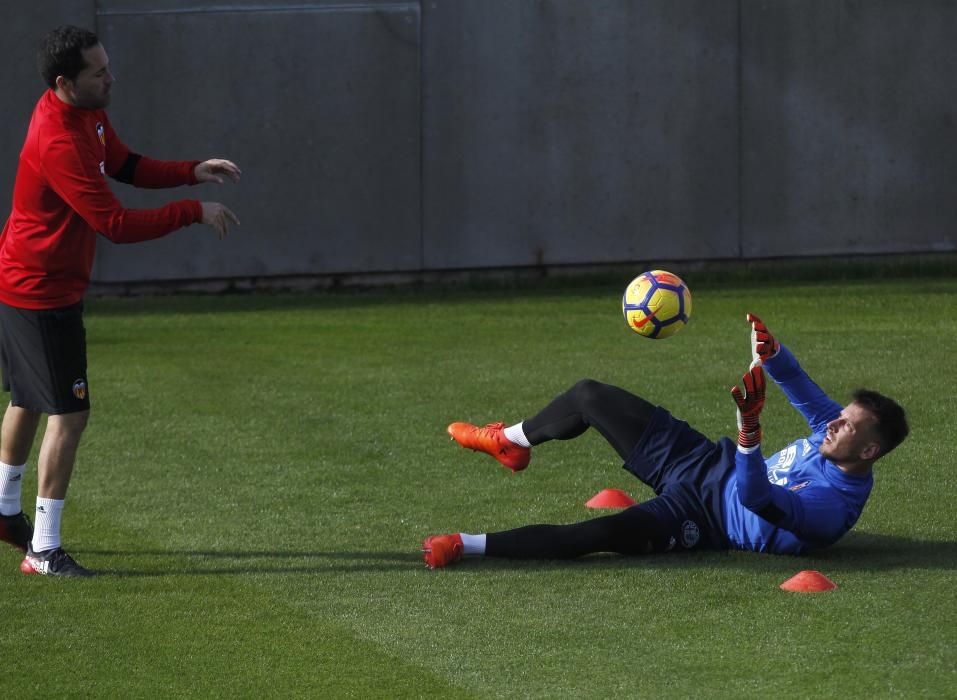 El Valencia CF prepara el partido contra el Legané