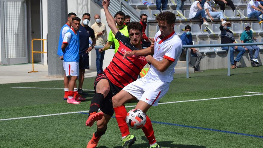 Lance de un partido del Salerm Puente Genil esta temporada.