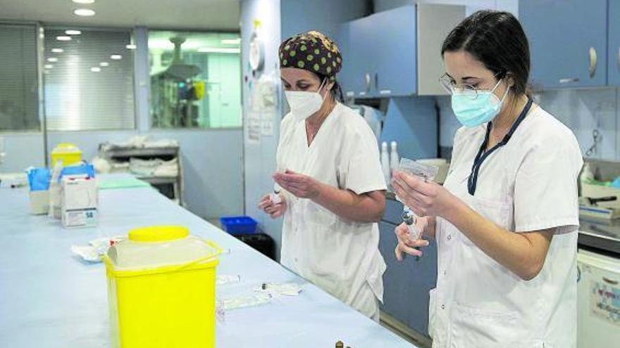 «Els hospitals estan descontrolats per la COVID, calen mesures urgents»