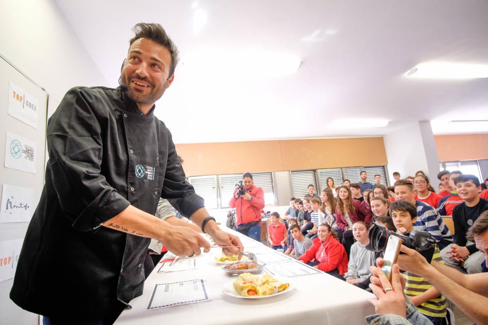 Pablo Montoro en el colegio de Petrer