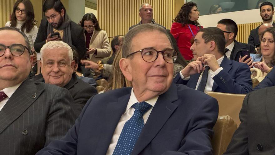 La oposición venezolana presenta un plan para lograr 