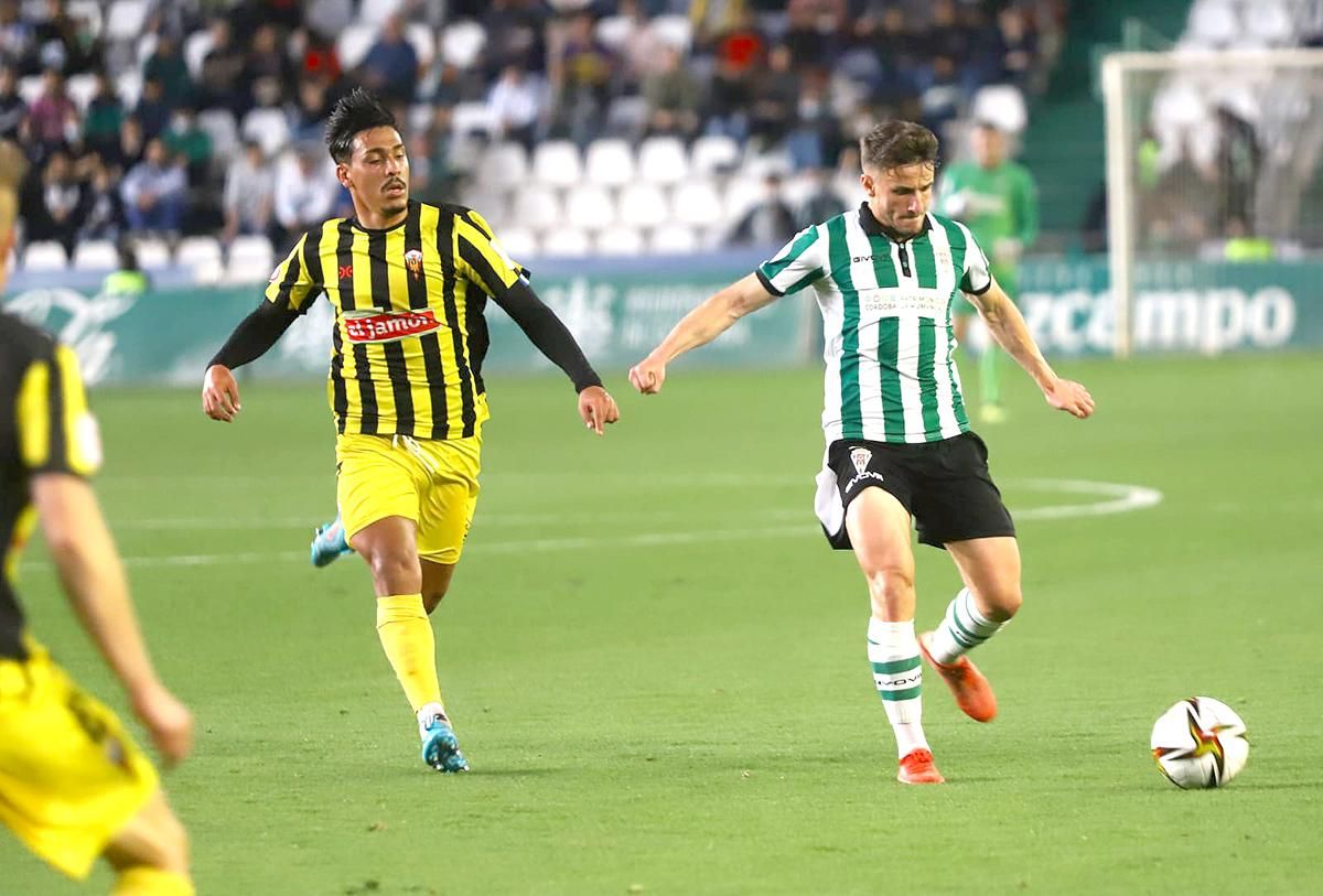 Las imágenes del Córdoba CF - San Roque