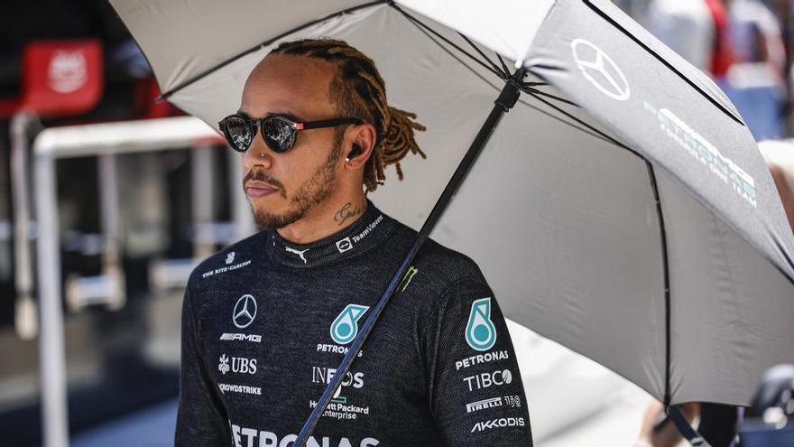 Mercedes busca sustituto para Lewis Hamilton