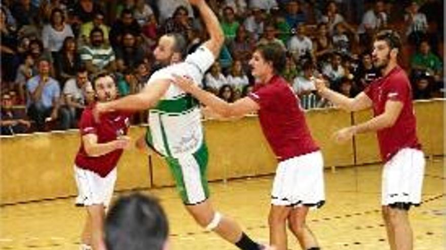 David Masmiquel en una acció del partit de Copa contra l&#039;Alcobendas.