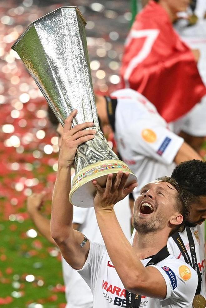 El Sevilla FC campeón en la final de la UEFA Europa League 2020 disputada en el Rhein Energie Stadion en Colonia entre el Sevilla FC y el Inter de Milan.