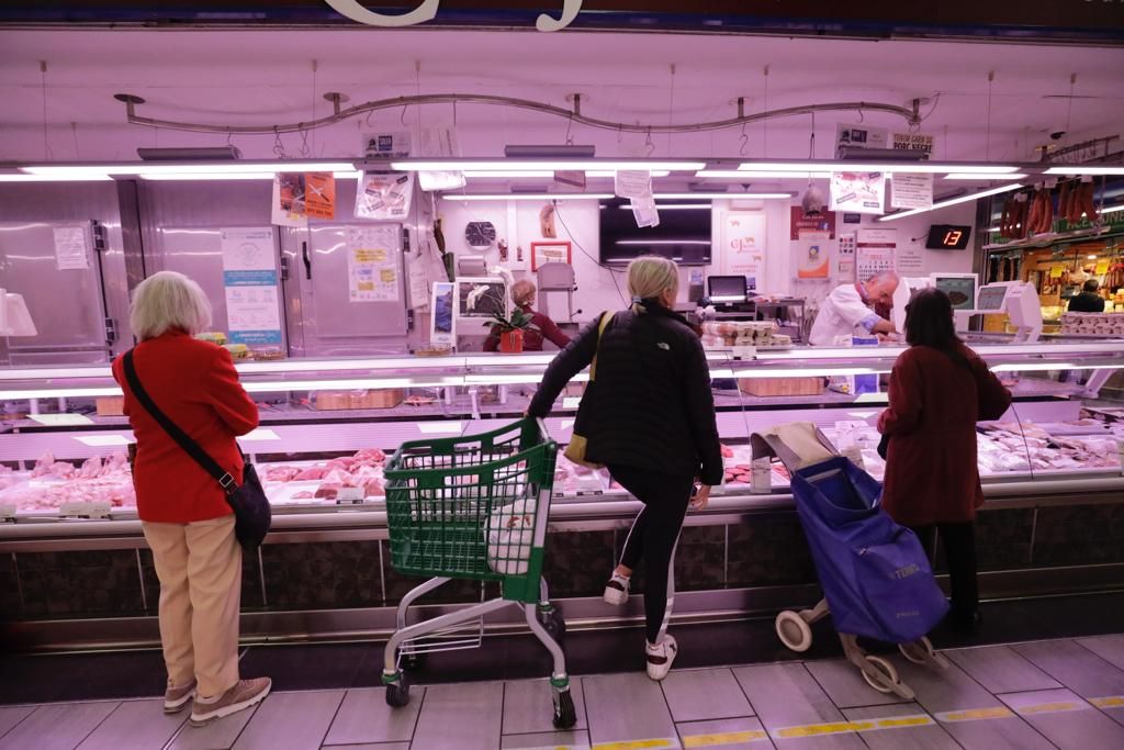 Fiebre por los bonos de descuento en Mallorca: se agotan en las primeras horas en el mercado del Olivar de Palma