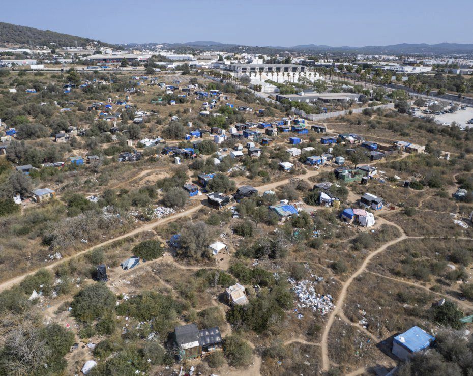 El campamento de sa Joveria, este año en plena temporada turística.