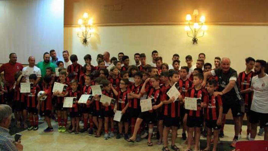 Algunos de los participantes en la clausura del campus.