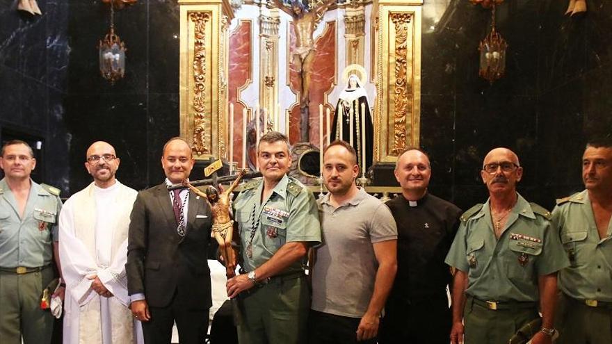 El acto de entrega tuvo lugar en la capilla de la iglesia de Santo Domingo.