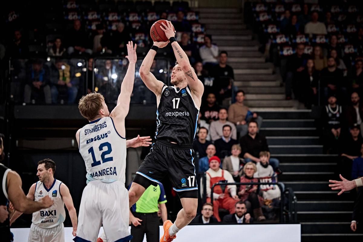 Imatges de l'Hamburg Towers-Baxi Manresa