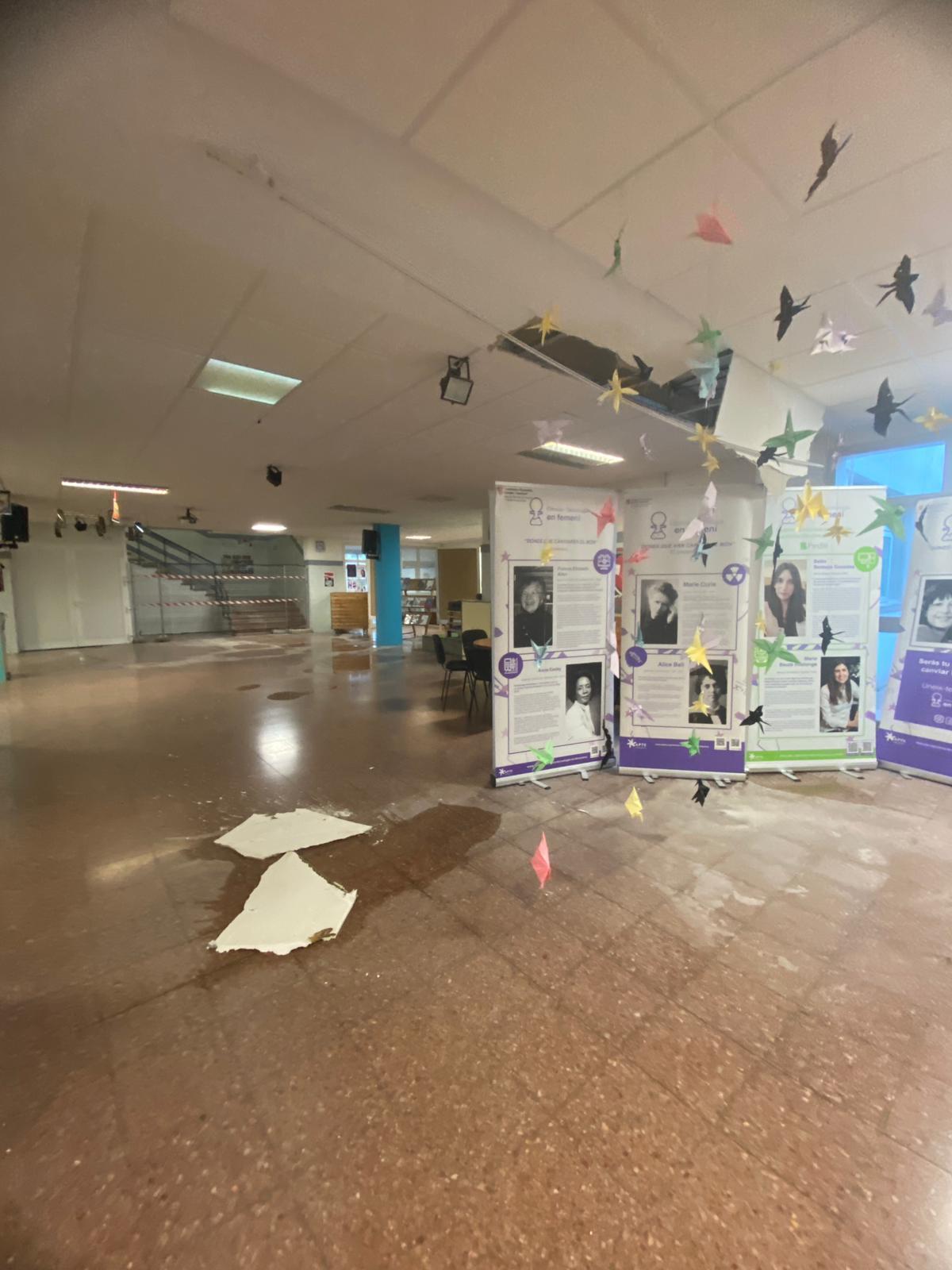 La comunidad educativa denuncia  que las últimas lluvias han agravado la situación.