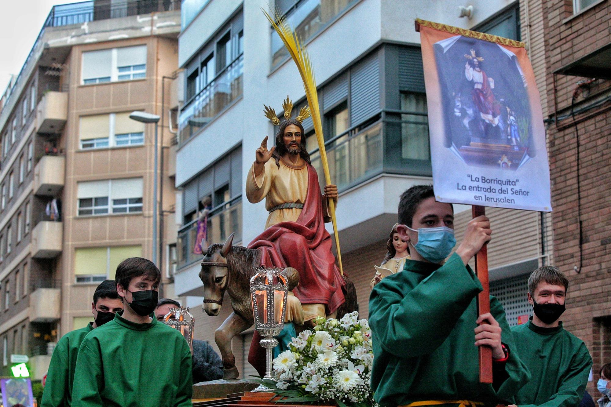 Las imágenes de la procesión infantil y juvenil de la Semana Santa de Vila-real