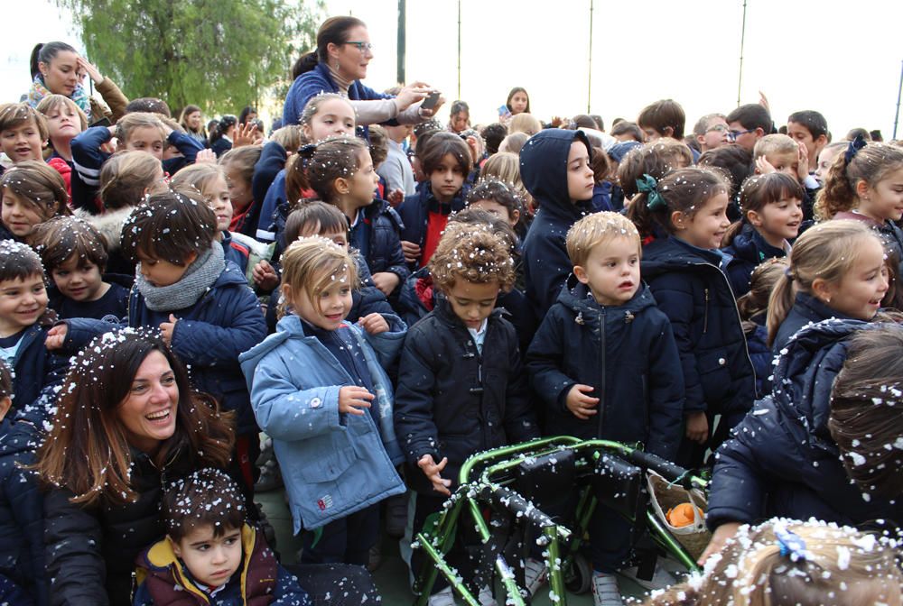 Los Reyes Magos visitan el colegio de Las Esclavas