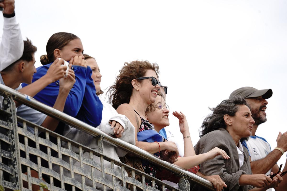 LLEGAN LAS TRAINEIRAS A RIAZOR