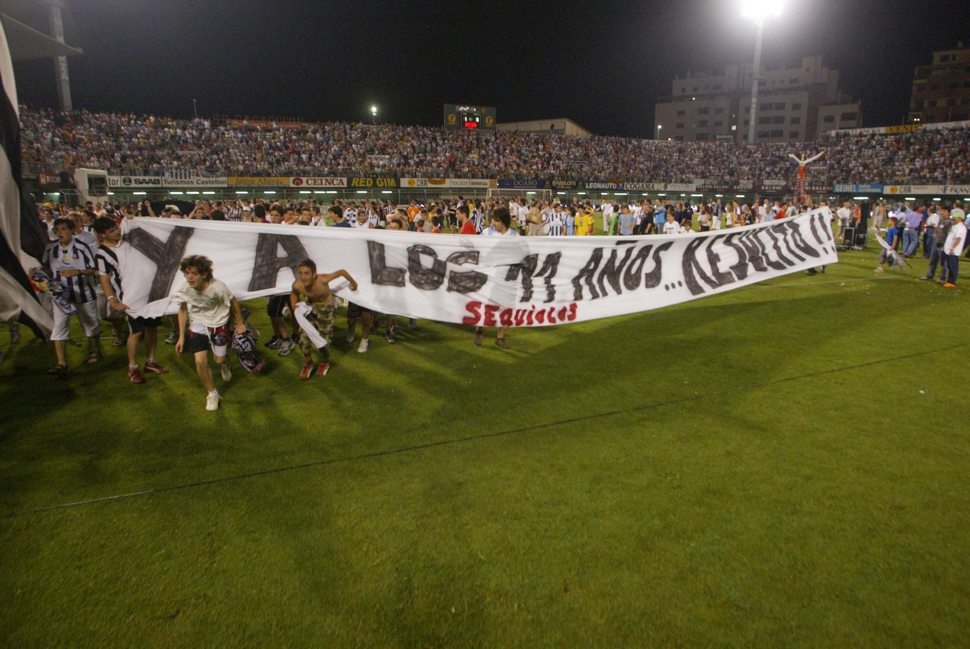 Galería | 20 años del mítico gol de Manu Busto en Castalia para ascender a Segunda: ¿lo recuerdas?