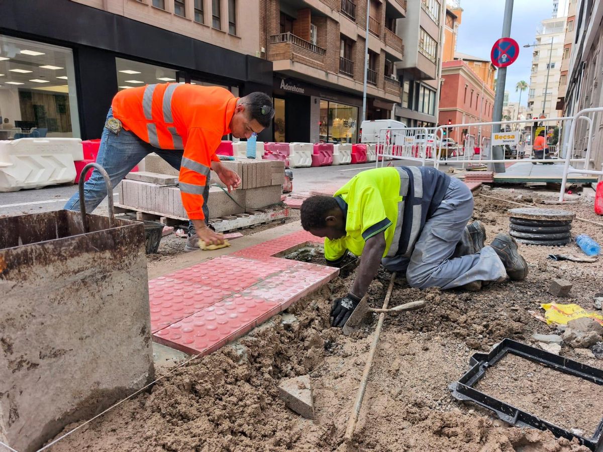 Obras en la calle Herrero.