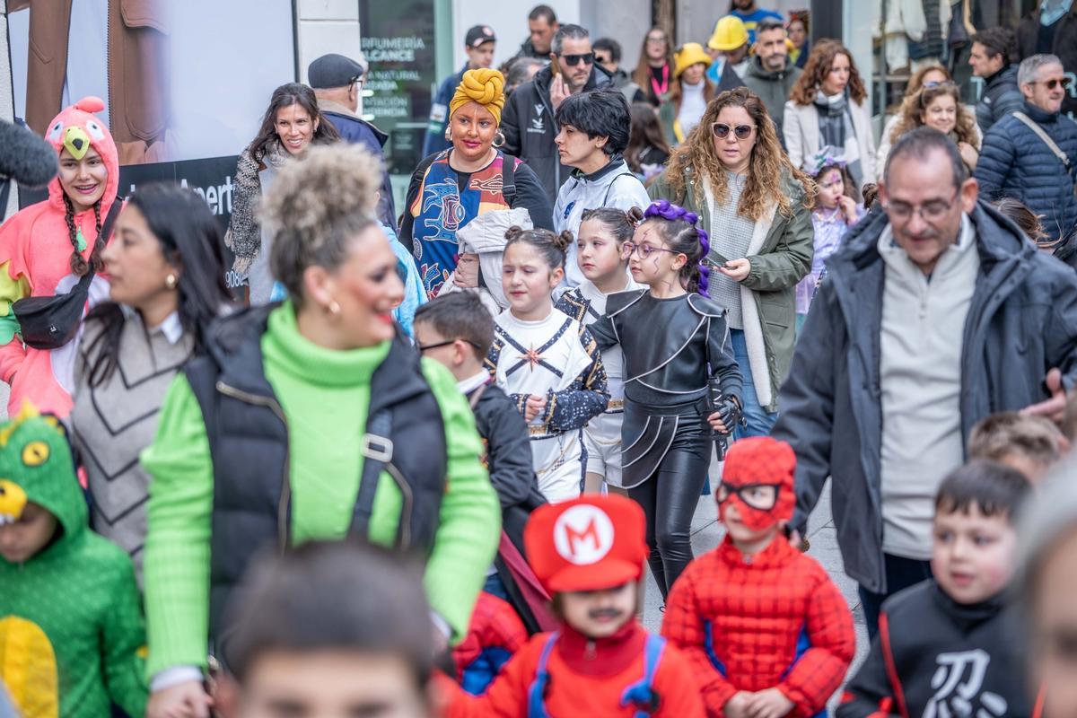 La cantera del Carnaval Romano brilla en un desfile infantil repleto de disfraces.