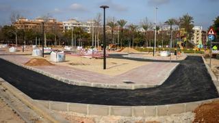 Las obras del primer parque infantil de seguridad vial de Torrent, encaran su recta final