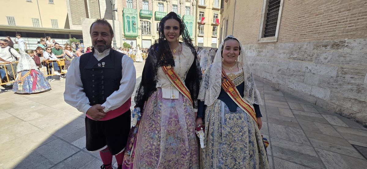 Comisiones de falla en la Procesión de la Virgen (1/7)