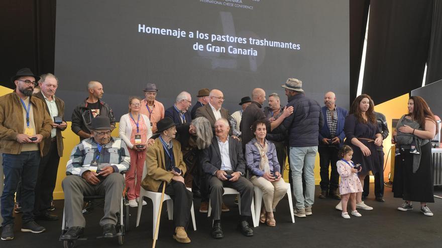 Gran Canaria rinde homenaje a los pastores trashumantes de la isla