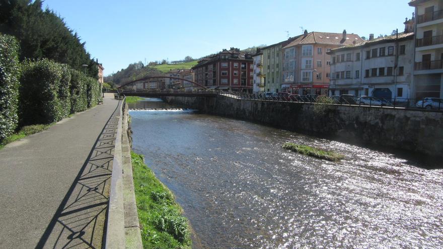 Coto truchero de pesca sin muerte “Cangas de Onís”, en el río Güeña, casi sin truchas en sus aguas