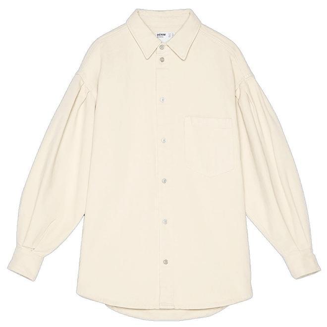 Sobrecamisa de Bershka. (Precio: 25, 99 euros)