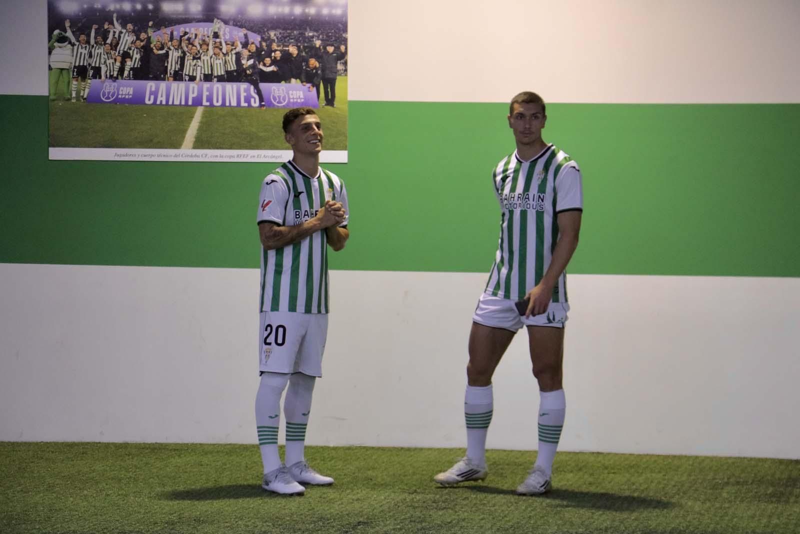 La presentación de Juan María Alcedo, Adri Fuentes y Mariano Carmona, en imágenes