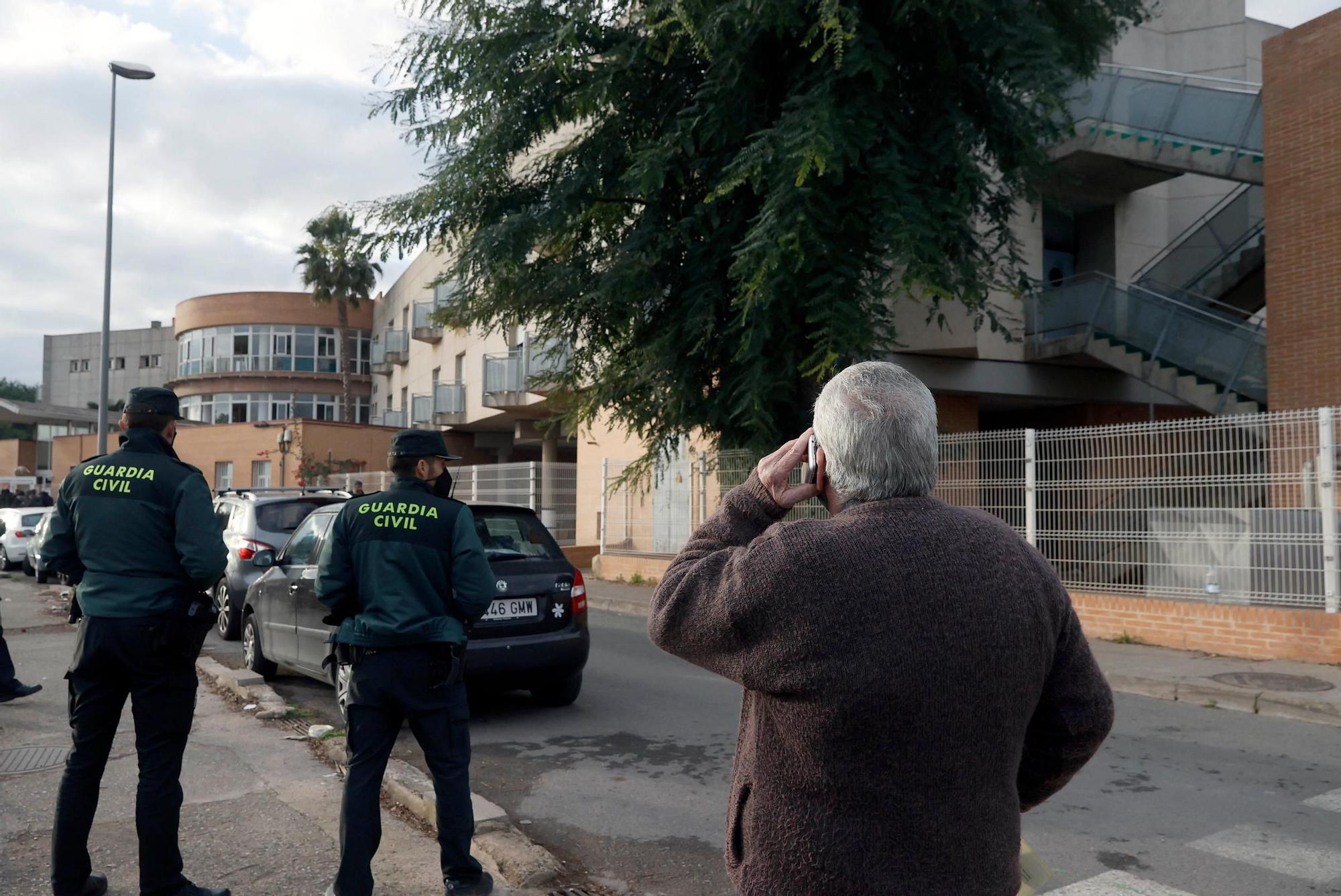 Las huella del incendio de la residencia de Moncada a la luz del día