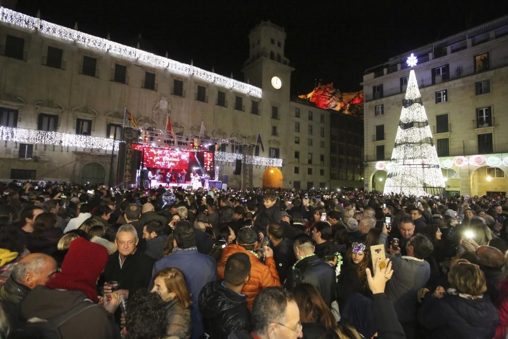 La Nochevieja 2018 en la Plaza del Ayuntamiento de Alicante