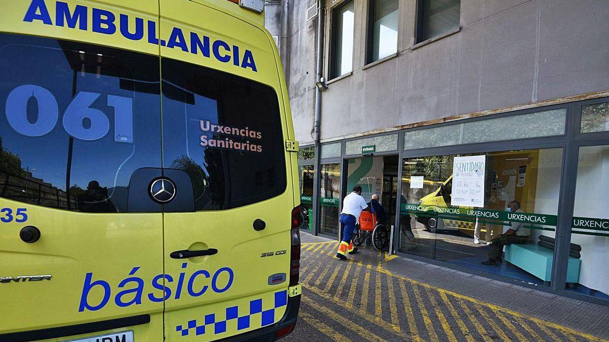 Traslado de un paciente a Urgencias de Montecelo.