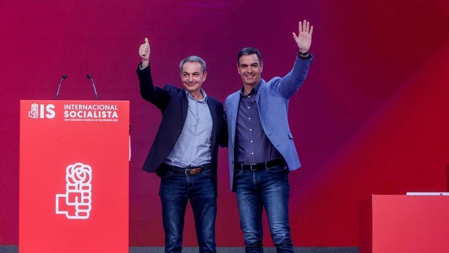 Zapatero, un faro que si se apaga puede llevar a Sánchez al naufragio