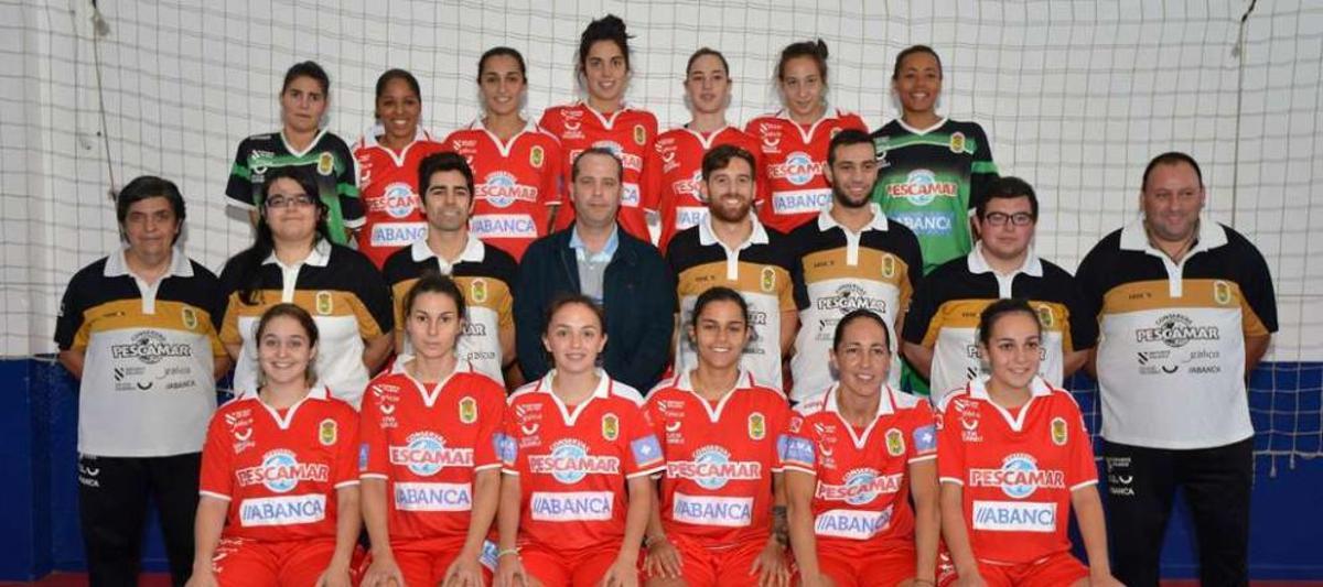 Imagen de la presentación oficial de la primera plantilla del Poio Pescamar FS para la temporada 2015/16. // Gustavo Santos