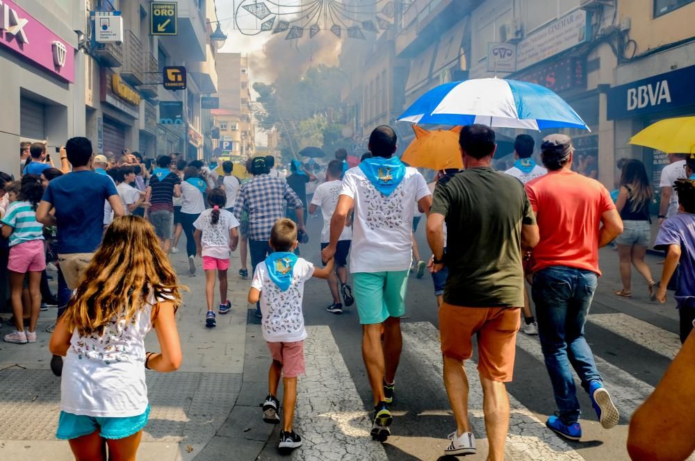 Multitudinaria participación en la tradicional carrera del Ayuntamiento a la plaza Castelar con motivo de la festividad de la Virgen de la Salud