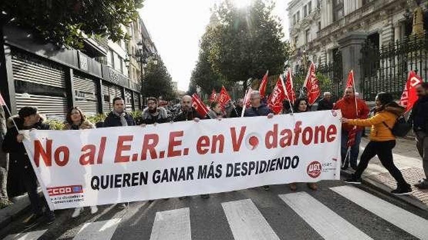 Protesta de los trabajadores asturianos de Vodafone en Oviedo el pasado día 11.